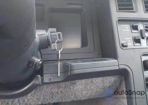 1987 Chevrolet Corvette from USA, damaged, VIN 1G1YY2181H5105018